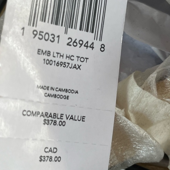 NWT large coach bag winter white with gold carriage and horse - Picture 2 of 3